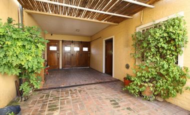 Casa en Venta en Moron Centro APTO CREDITO
