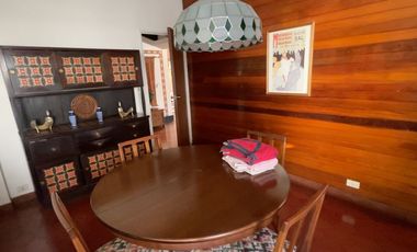 Venta  Acassuso casa 6 amb. Perú y Libertador.