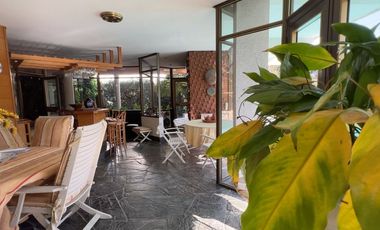 Venta  Acassuso casa 6 amb. Perú y Libertador.