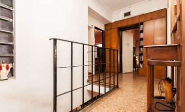 CASA 4 AMBIENTES LANUS ESTE ZONA CENTRICA