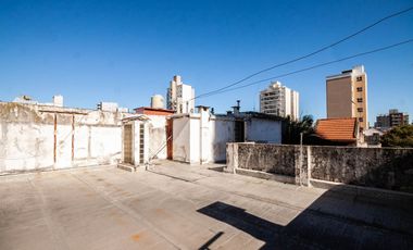 CASA 4 AMBIENTES LANUS ESTE ZONA CENTRICA