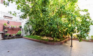 CASA 4 AMBIENTES LANUS ESTE ZONA CENTRICA
