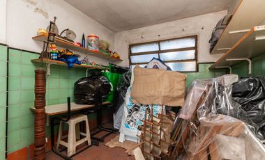 CASA 4 AMBIENTES LANUS ESTE ZONA CENTRICA