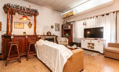 CASA 4 AMBIENTES LANUS ESTE ZONA CENTRICA