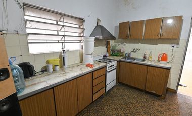 VENTA DE PROPIEDAD EN CALLE ITALIA 237
