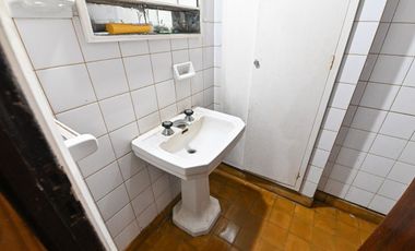 VENTA DE PROPIEDAD EN CALLE ITALIA 237