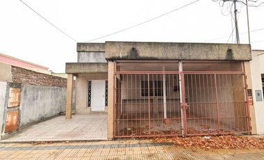 VENTA DE PROPIEDAD EN CALLE ITALIA 237