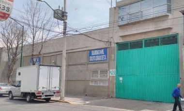 UBICADISIMA BODEGA EN RENTA CERCA DEL  AEROPUERTO