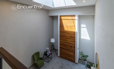 VENTA BELLA CASA EN INTERLOMAS