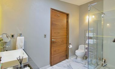 VENTA BELLA CASA EN INTERLOMAS