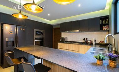 VENTA BELLA CASA EN INTERLOMAS