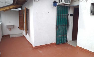 ALQUILER DE CASA 3 AMBIENTES
