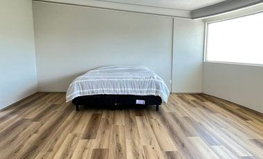 CASA CON SEGURIDAD EN LOMAS VERDES 6A SECCION VENTA