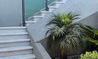 CASA CON SEGURIDAD EN LOMAS VERDES 6A SECCION VENTA