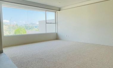 CASA CON SEGURIDAD EN LOMAS VERDES 6A SECCION VENTA