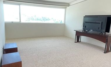 CASA CON SEGURIDAD EN LOMAS VERDES 6A SECCION VENTA