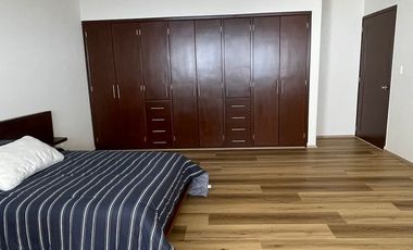 CASA CON SEGURIDAD EN LOMAS VERDES 6A SECCION VENTA