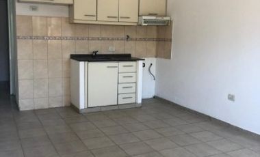 TRES AMBIENTES EN ALQUILER EN JOSE C PAZ