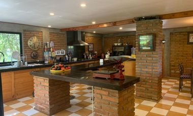 Espectacular casa en parcela de 1 Ha. en el sector Carmen de Las Rosas, Melipilla