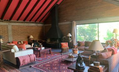 Espectacular casa en parcela de 1 Ha. en el sector Carmen de Las Rosas, Melipilla