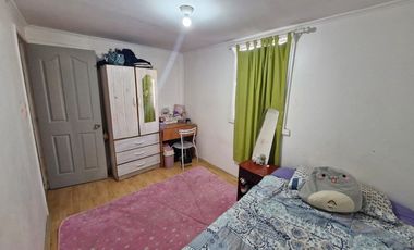 Se vende amplia y cómoda casa en Quilicura.