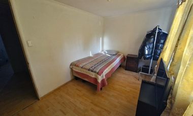 Se vende amplia y cómoda casa en Quilicura.