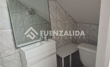 Casa en Arriendo en Entre Monseñor Edwards y Salvador Izquierdo