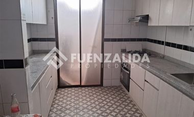 Casa en Arriendo en Entre Monseñor Edwards y Salvador Izquierdo