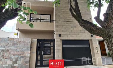 Casa en venta en Lomas de Zamora Oeste