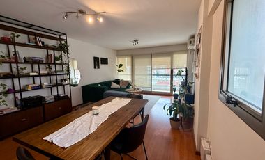 Venta, Departamento, 2 dormitorios, 2 baños, piso exclusivo, balcón corrido. Centro, Rosario.