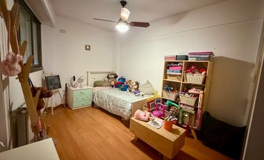 Venta, Departamento, 2 dormitorios, 2 baños, piso exclusivo, balcón corrido. Centro, Rosario.