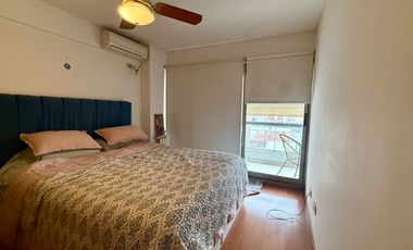 Venta, Departamento, 2 dormitorios, 2 baños, piso exclusivo, balcón corrido. Centro, Rosario.