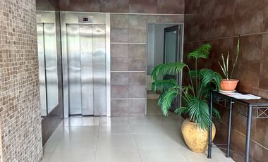 Venta, Departamento, 2 dormitorios, 2 baños, piso exclusivo, balcón corrido. Centro, Rosario.