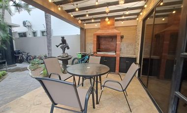 Venta de bonita villa en Vista Sol km 7.8 vía Samborondón
