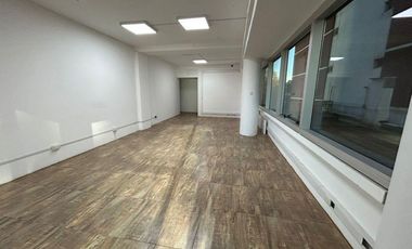 Alquiler Oficina con Vigilancia Terraza Propia Sobre Libertador