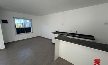 Casa en  Barrio Puerta del Sol, Campana,  RP6 km 196