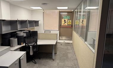 Edificio en alquiler o venta de 1300 m2 en Lomas de San Isidro
