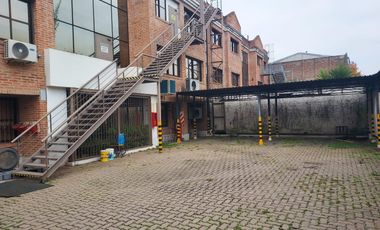 Edificio en alquiler o venta de 1300 m2 en Lomas de San Isidro