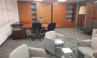 Edificio en alquiler o venta de 1300 m2 en Lomas de San Isidro