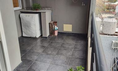 Departamento amplio dos ambientes en Villa Urquiza