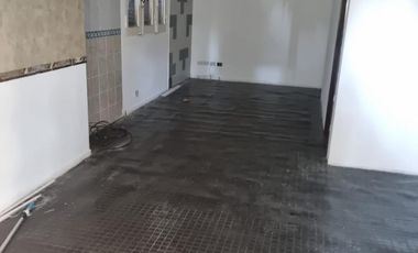 Local en ALQUILER ubicada en San Isidro sobre Av Libertador Apta Comercial