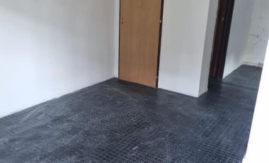 Local en ALQUILER ubicada en San Isidro sobre Av Libertador Apta Comercial