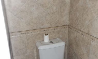 Local en ALQUILER ubicada en San Isidro sobre Av Libertador Apta Comercial