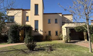 Casa - San Isidro Labrador