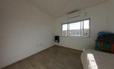 Casa en venta -2 Dormitorios 1 Baño - Melchor Romero