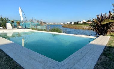 Venta Casa a La Laguna en El Naudir Escobar EC