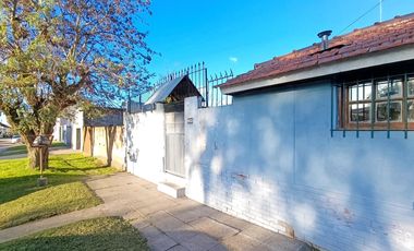 EN BLOCK – CASA   2 DEPARTAMENTOS