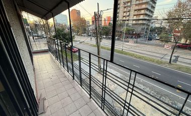 Depto de 2 ambientes con balcón corrido AQUILER - Wilde