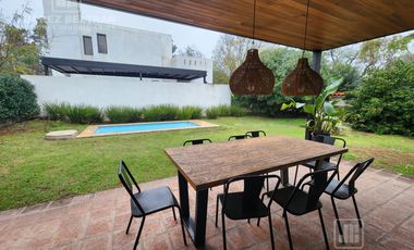 Casa de 3 dormitorios en Jardines del Golf - Villa Allende