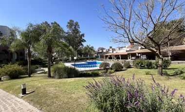 VENTA| DEPARTAMENTO 2 dorm. con COCHERA en CASONAS DEL PARQUE